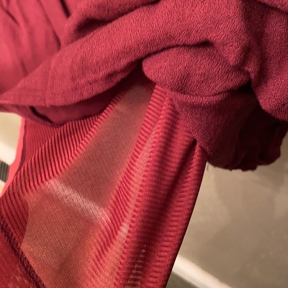 Old Navy Midi burgundy lined skirt - Picture 4 of 4